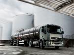 Volvo VM 330 4x2 Tractor 2012 года